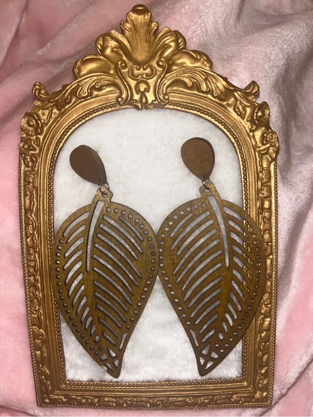 Wooden Brown Leaf Cutout Drop Earrings - Lightweight Women Accessories